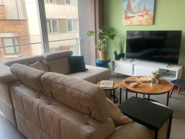 Appartement Met Zicht Op Zee Кнокке-Хейст Экстерьер фото